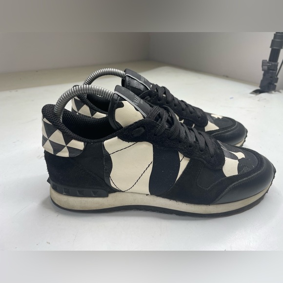 Valentino Garavani Sneakers Rockstud Black And White Camo Womens 38 - Picture 1 of 12